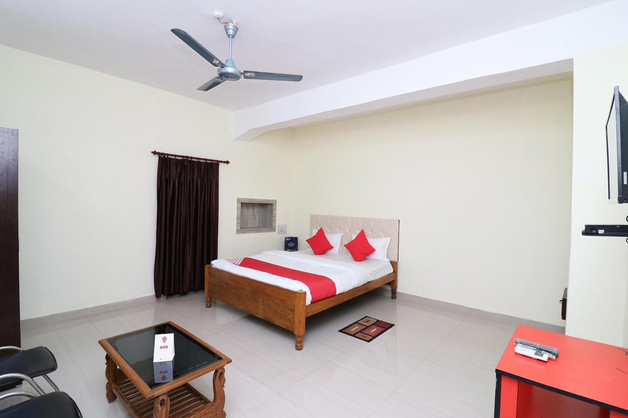 Hotel Shreya Bhubaneswar Exterior photo